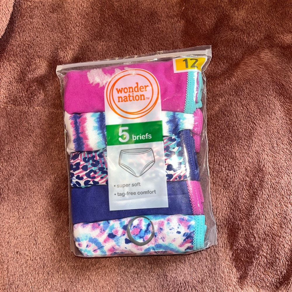 Wonder Nation Colorful Girls' Briefs Set